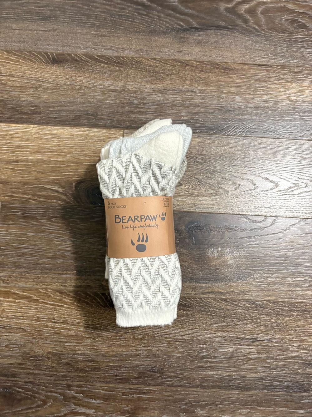 BearPaw Cream Knit Boot Socks with Textured Chevron Pattern 6 Pairs Sz 4-10